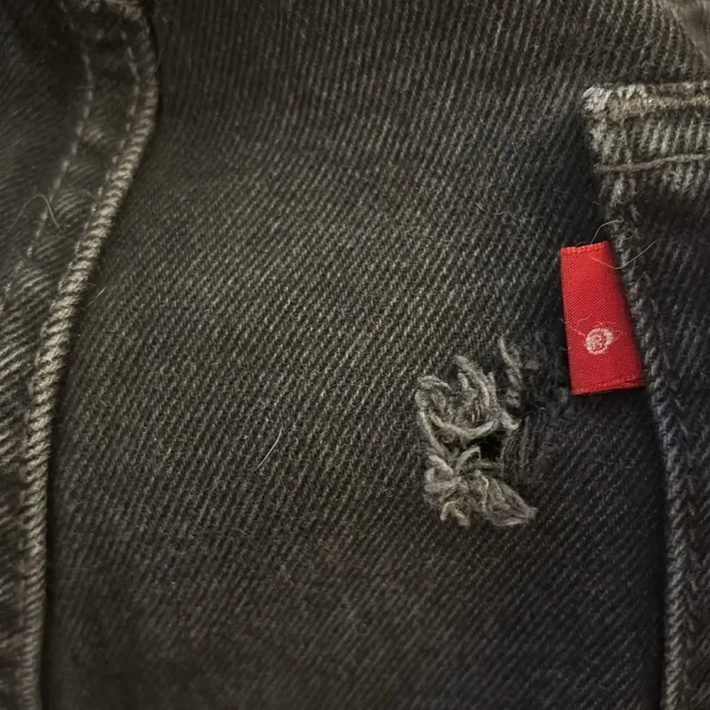 Levi’s size 40/32 black jeans